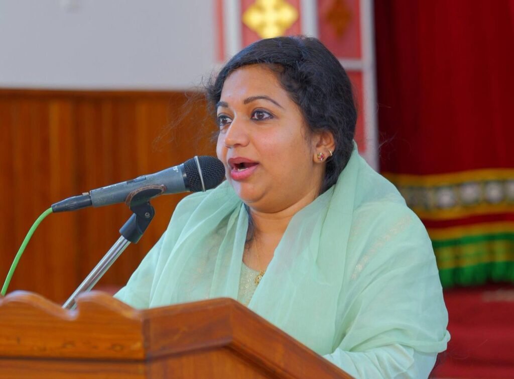 Dr Maria Oommen